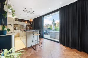 Kitchen Dining angle 1- click for photo gallery